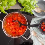 Tomatsuppe med friske tomater opskrift